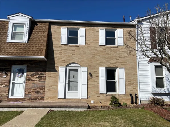 85 E Oak St APT 10, Indiana, PA 15701