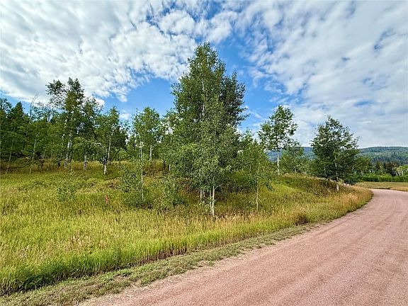 3rd image of 32556 Ute Trail