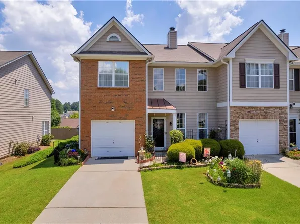 176 Oak Green Dr, Lawrenceville, GA 30044