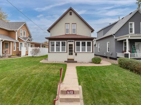 1632 19th Ave, Moline, IL 61265