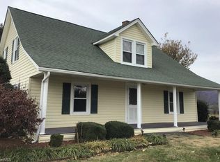 785 Purlear Rd, Purlear, NC 28665