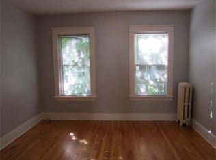 9 Hall St #3, Worcester, MA 01602