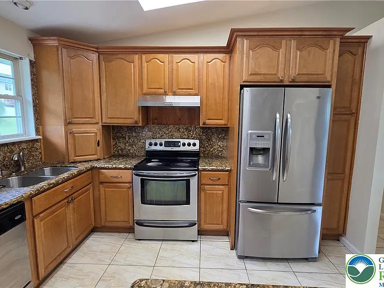 481 Savage Rd — Photo 9