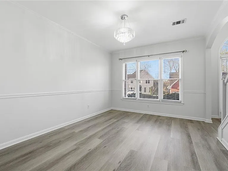 1150 River Overlook Dr — Photo 5