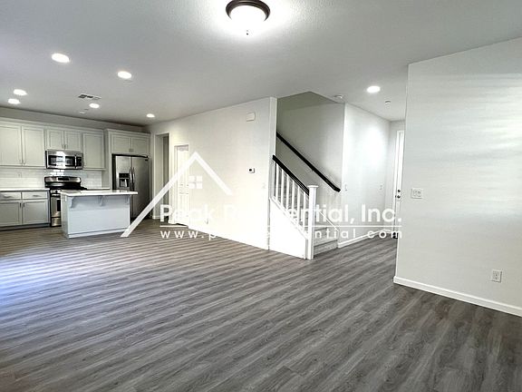 4th image of 288 Barnhill Dr