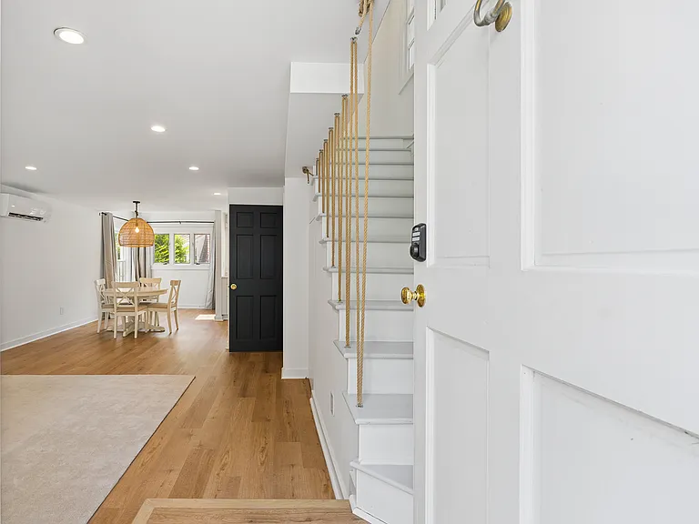 20 Westminster Dr NE #1/2 — Photo 9