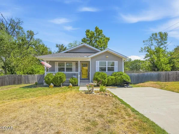 115 S McCoy Ave, Joplin, MO 64801