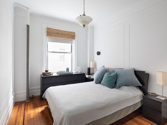 3rd image of 306 W 100th St APT 45