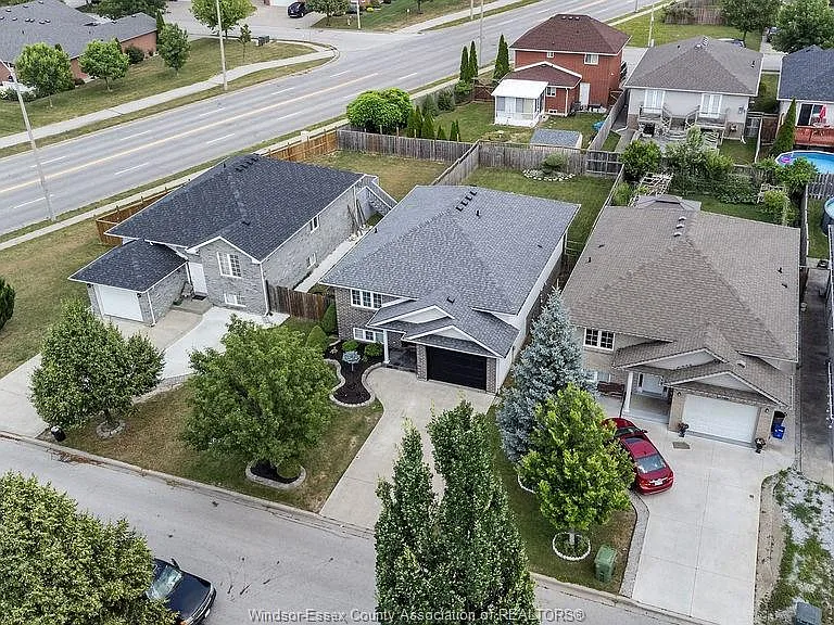 2340 Katella Ave — Photo 32