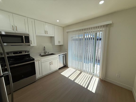 3rd image of 565 W Chase Ave APT 22