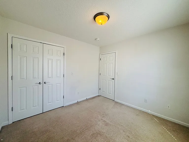 200 Meadow Dr — Photo 19