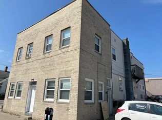 119 S Walnut St, Appleton, WI 54911