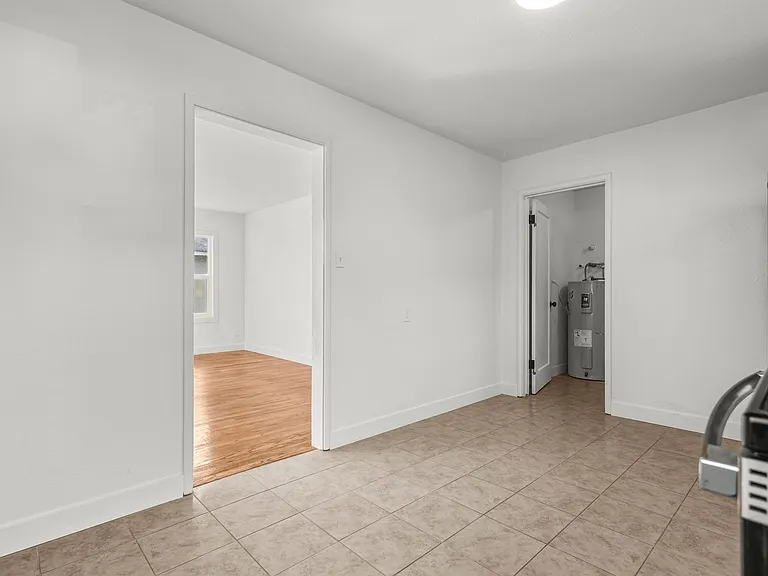 1623 Magnolia Ave — Photo 5