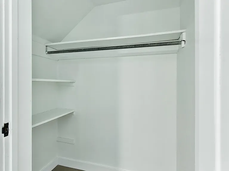 1132 S 33rd St #4 — Photo 27