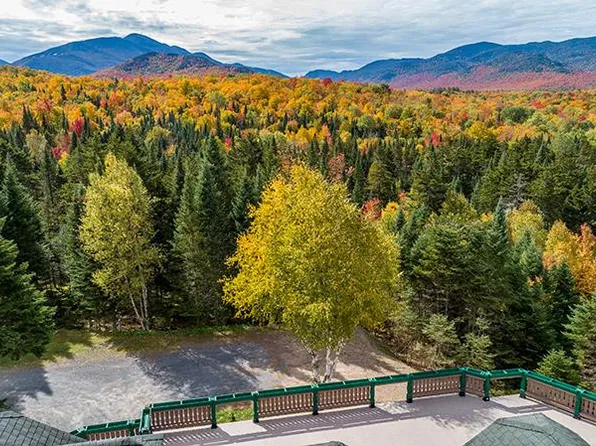 363 Adirondack Loj Rd, Lake Placid, NY 12946