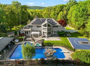 3 Conklin Rd, New City, NY 10956