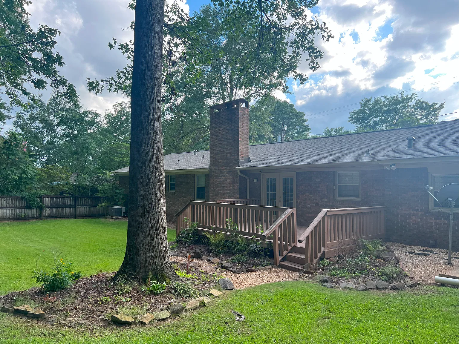 3 bed, 2104 sqft, $1,950 — Photo 4