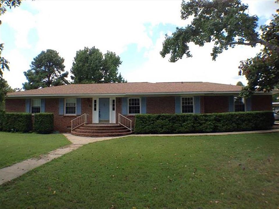 1st image of 115 Air Park Dr