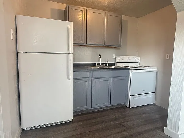 1414 W Washington St — Photo 13