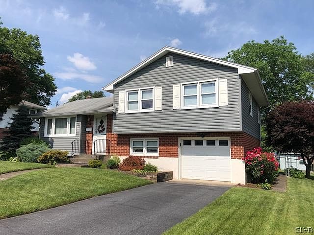 1st image of 3122 Easthill Dr