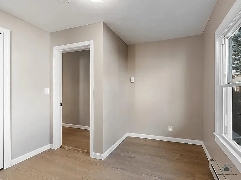 15 Elmhurst St — Photo 20