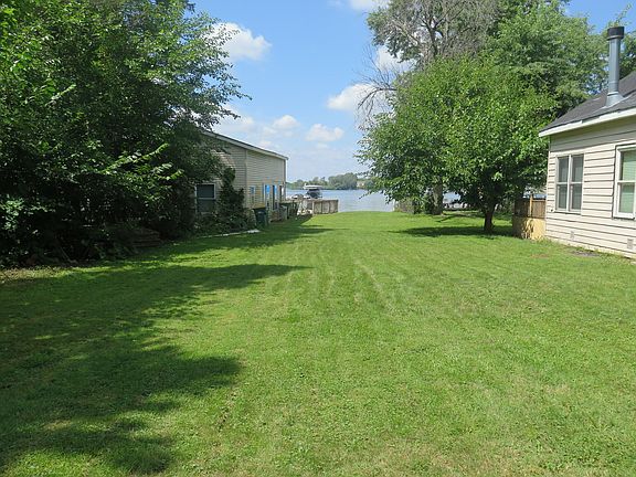 2nd image of 701 Lake Shore Dr