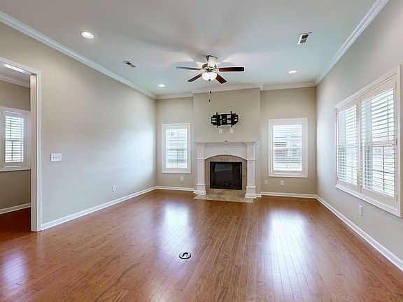 3rd image of 2156 Stonecenter Ln