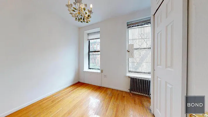 Rented by Bond New York | media 19