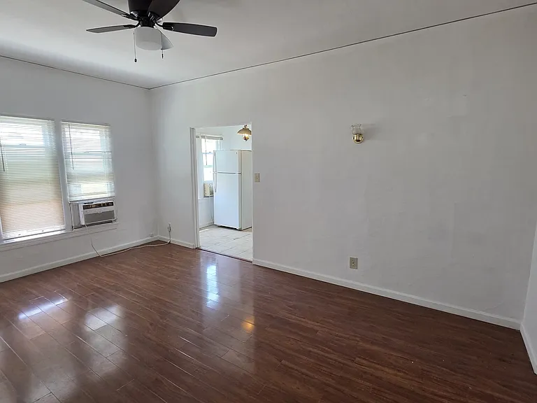 5723 Huntington Dr N #14 — Photo 6