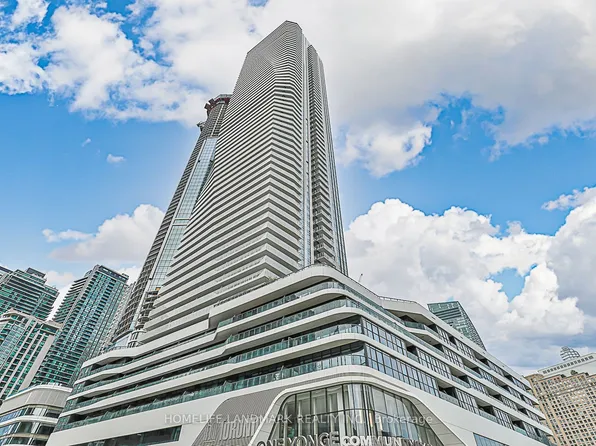 28 Freeland St #3309, Toronto, ON M5E 0E3