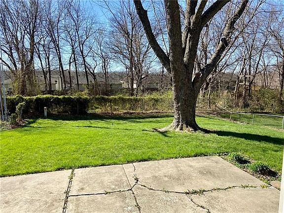 3rd image of 2708 NW Castle Dr