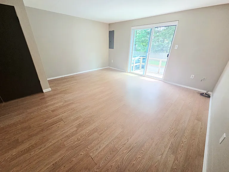 578 Caddy Dr — Photo 9