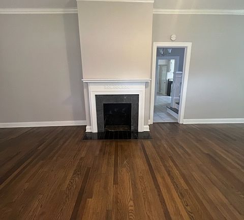 2nd image of 2250 North St