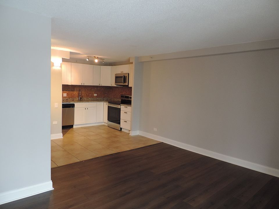 1800 Huntington Blvd Hoffman Estates IL Zillow