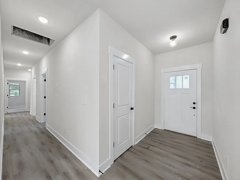 284 Stoneykirk Dr — Photo 9