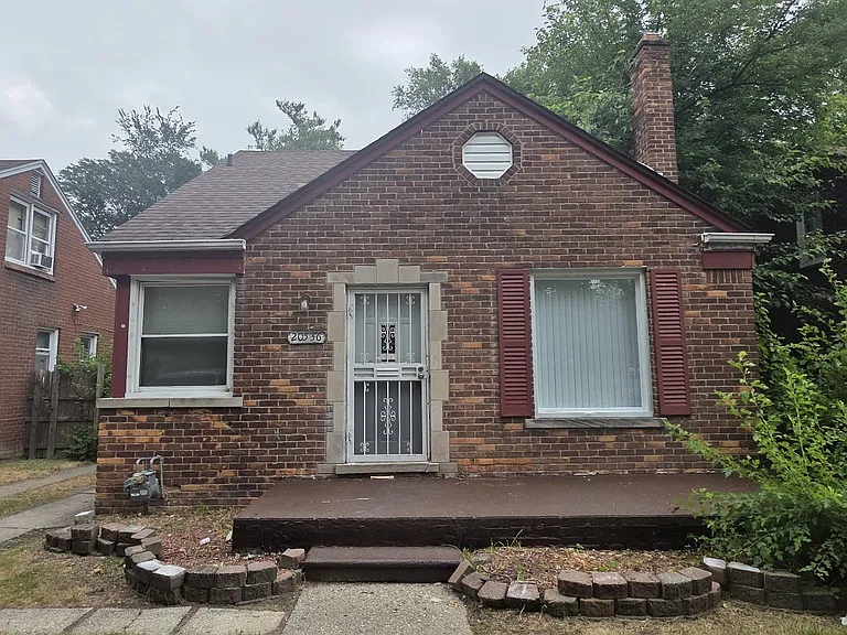 20536 Biltmore St — Photo 1
