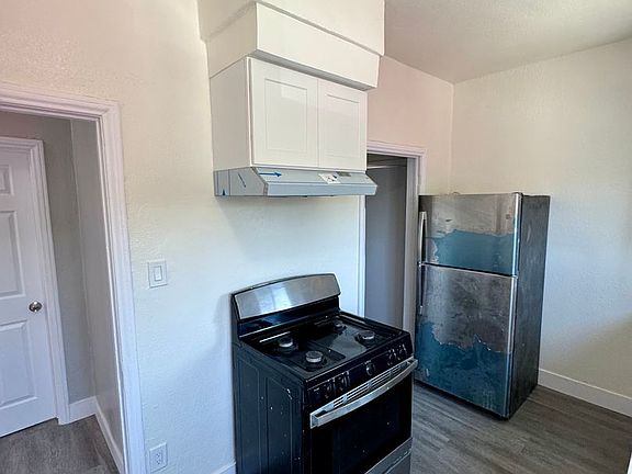 5th image of 1416 E 41st Pl #1416