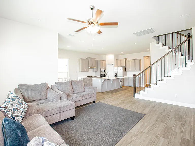 4924 Dewy Rose Ln — Photo 8