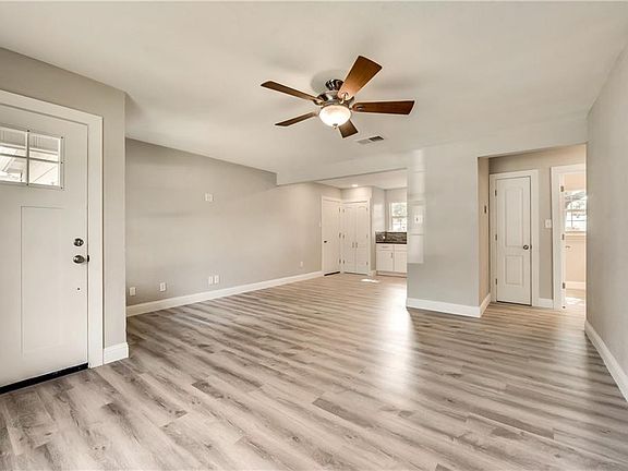 3rd image of 308 Norwood Dr