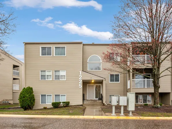 1225 Ferndale St N #B1, Maplewood, MN 55119