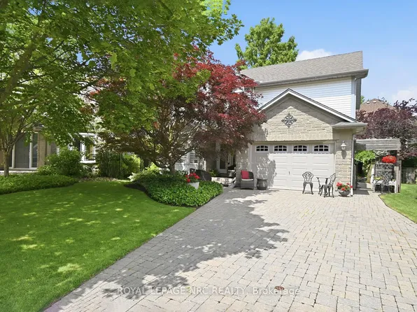 15 Brigantine Ct, Saint Catharines, ON L2M 7V4