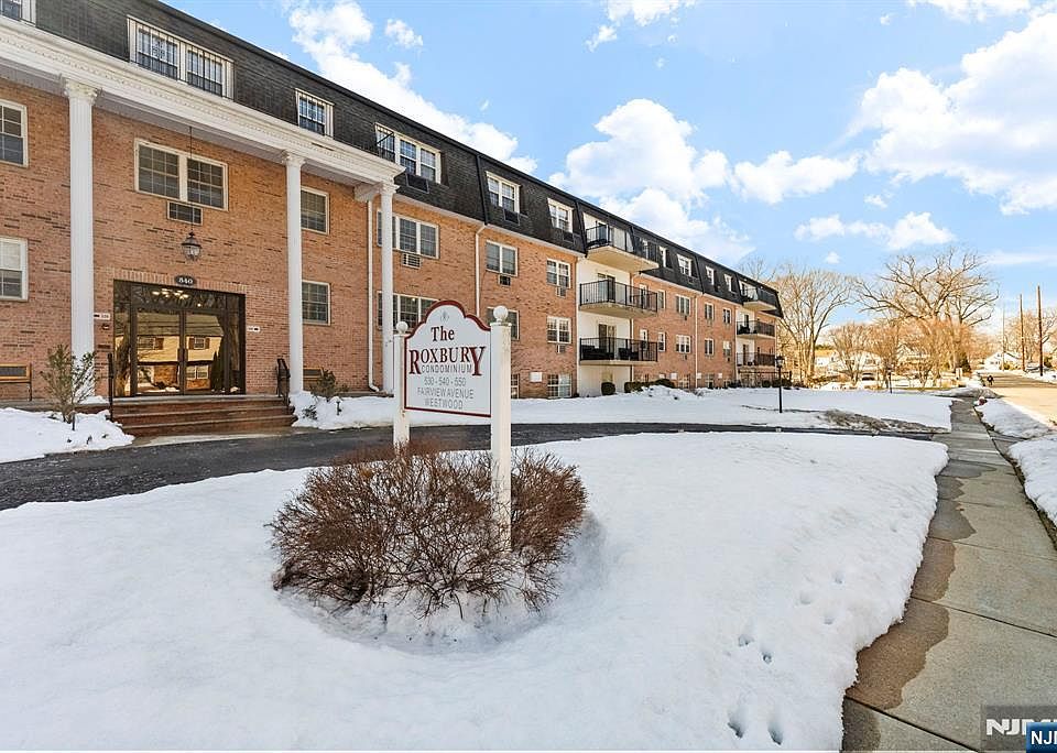 1st image of 550 Fairview Ave APT 111