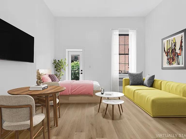 216 E 13th St #3S — Photo 1