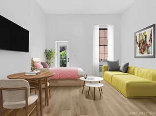 216 E 13th St #3B, New York, NY 10003
