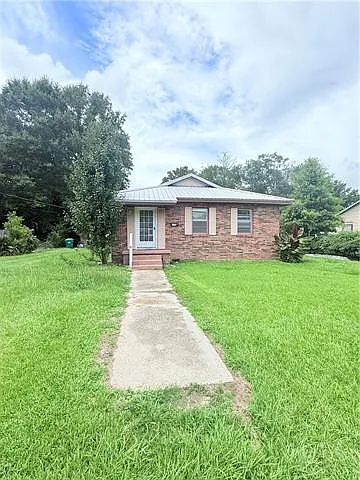 735 Ontario Ave Photo 1