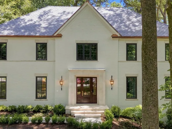 4095 Glen Devon Dr NW, Atlanta, GA 30327
