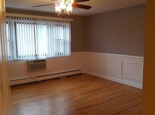 5019 River Rd APT 2W, Schiller Park, IL 60176