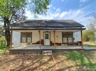 286 Carrie St, Marion, NC 28752