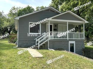 9071 E 66th Ter, Raytown, MO 64133