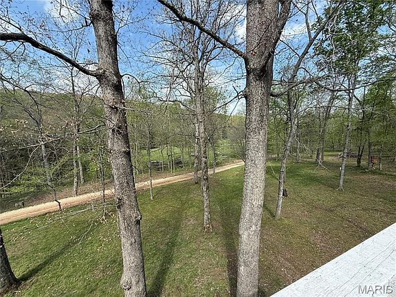 4th image of 12967 Sugarloaf Rd